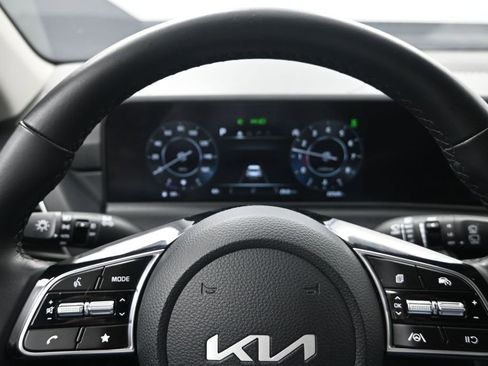 Used 2024 Kia Seltos EX AWD/4WD image 15