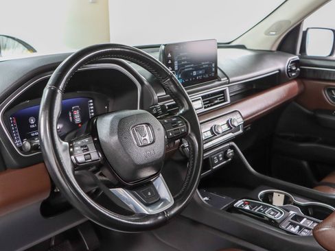 Used 2024 Honda Pilot Elite image 23