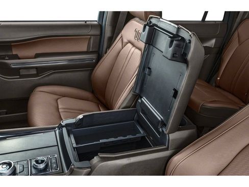 Used 2024 Ford Expedition Max Platinum RWD image 10