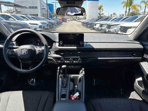 Used 2024 Honda Accord EX image 17