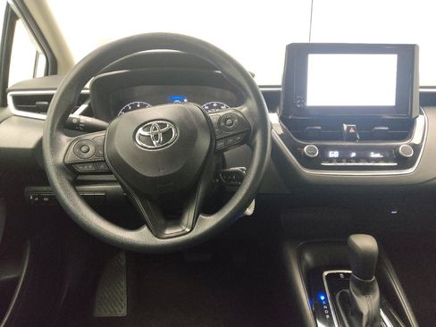 Used 2025 Toyota Corolla LE FWD image 22