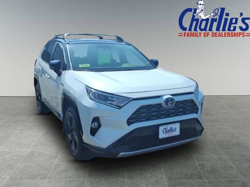 Used 2019 Toyota RAV4 XSE w/ XSE Weather Package AWD/4WD image 3