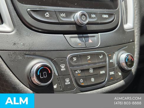 Used 2024 Chevrolet Malibu LT FWD image 22