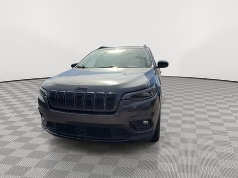 Used 2023 Jeep Cherokee Altitude Lux AWD/4WD image 3