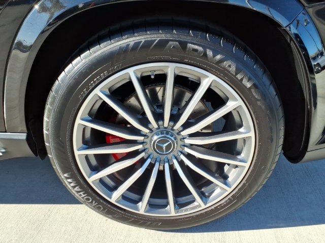 Certified 2025 Mercedes-Benz GLS 63 AMG 4MATIC image 24