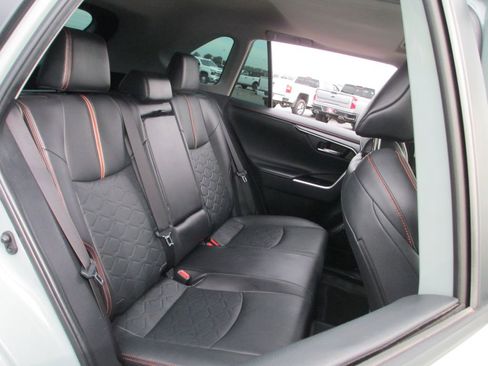 Used 2022 Toyota RAV4 Adventure w/ Convenience Package AWD/4WD image 22