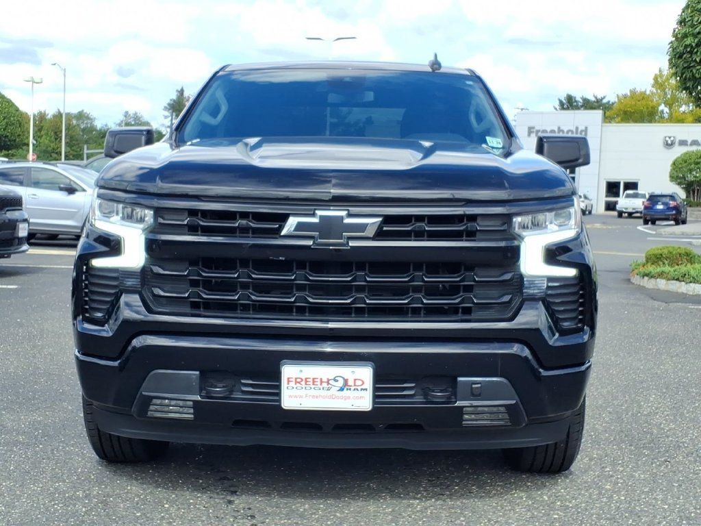 Used 2023 Chevrolet Silverado 1500 RST AWD/4WD image 2