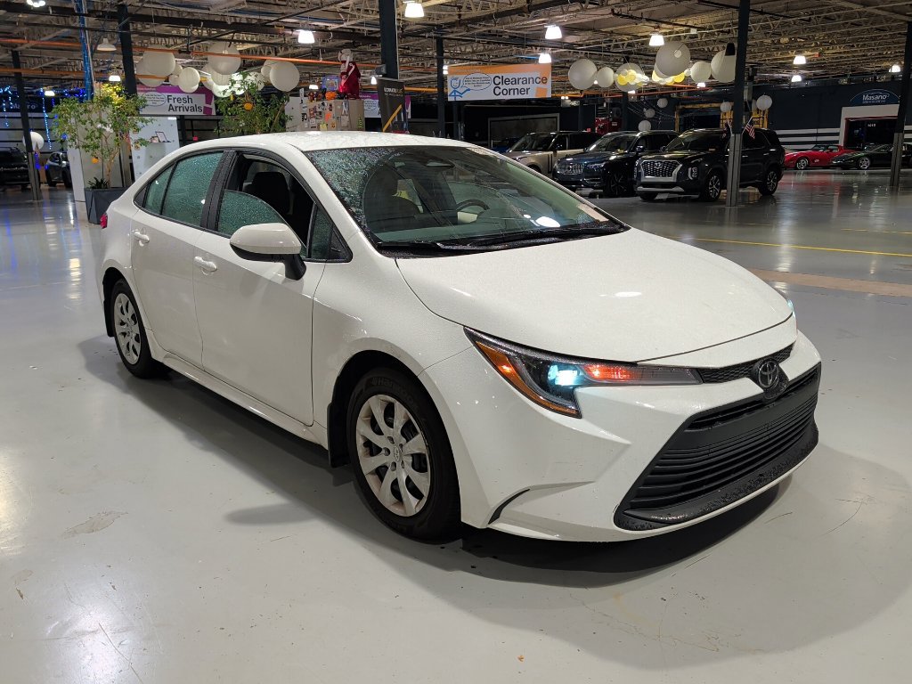 Used 2026 Toyota Corolla LE FWD image 1