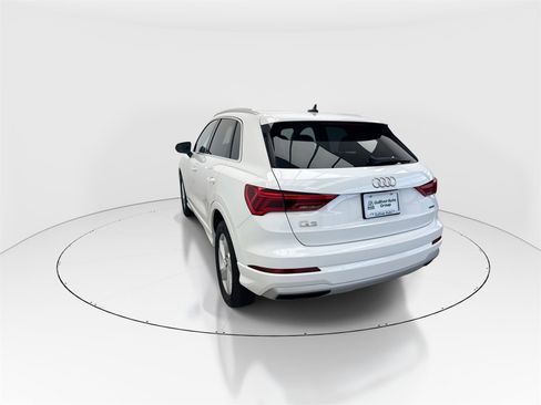 Used 2020 Audi Q3 2.0T Premium image 6