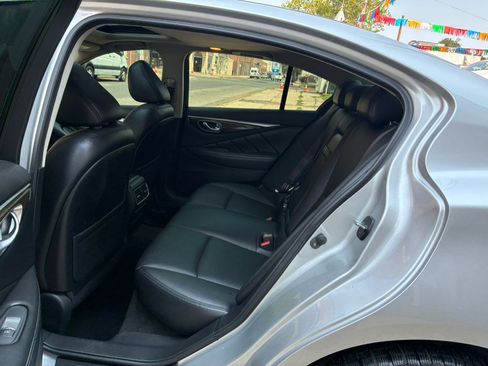 Used 2018 INFINITI Q50 Luxe w/ Essential Package (3.0T Luxe) AWD/4WD image 12