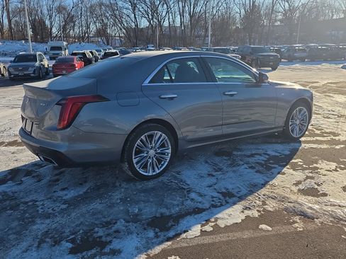 Used 2021 Cadillac CT4 Premium Luxury image 3