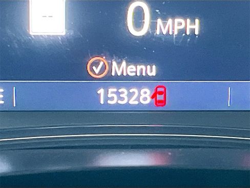 Used 2023 Chevrolet Traverse RS image 12