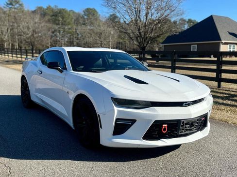 Used 2016 Chevrolet Camaro SS image 4