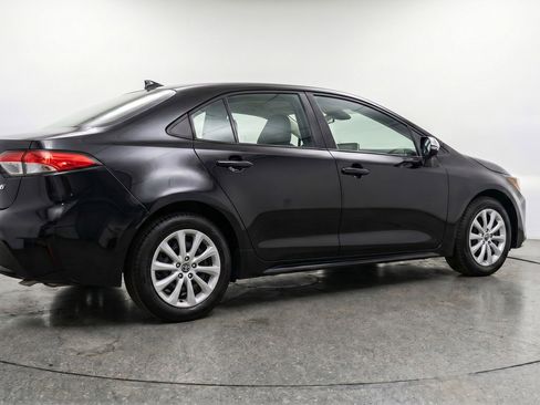 Used 2025 Toyota Corolla LE FWD image 9
