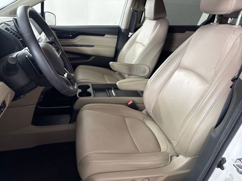 Used 2024 Honda Odyssey Touring image 10