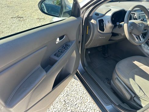 Used 2014 Kia Sportage LX AWD/4WD image 9
