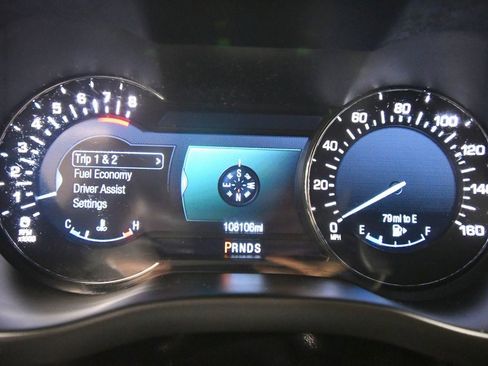 Used 2015 Lincoln MKC FWD image 22