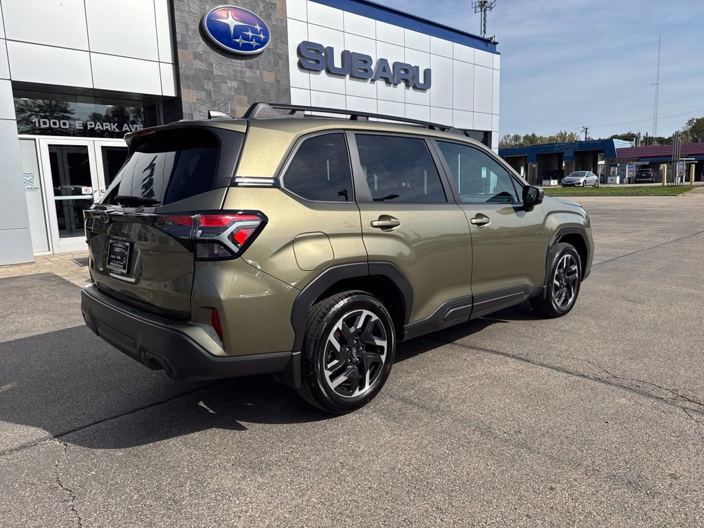 Used 2026 Subaru Forester Limited AWD/4WD image 3