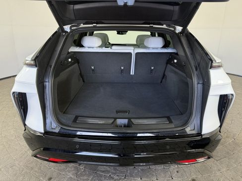 Used 2024 Cadillac Lyriq Sport AWD/4WD image 7