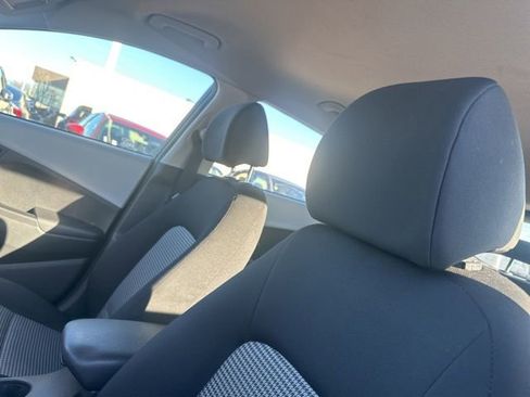 Used 2018 Hyundai Kona SE image 14