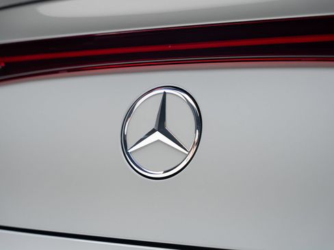 Used 2023 Mercedes-Benz EQE AMG 4MATIC Sedan image 33