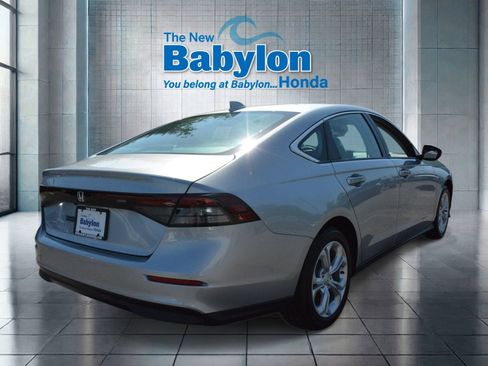 Used 2025 Honda Accord LX image 4