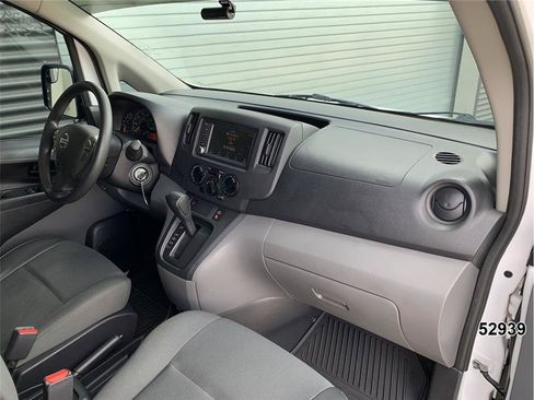 Used 2020 Nissan NV200 S FWD image 30