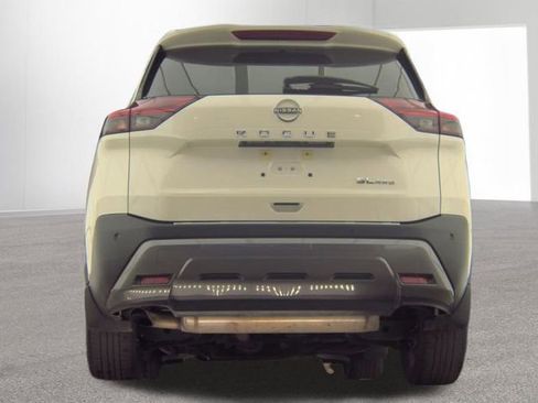 Used 2023 Nissan Rogue SL w/ SL Premium Package image 9