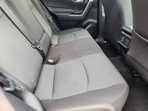 Certified 2025 Toyota RAV4 XLE FWD image 31