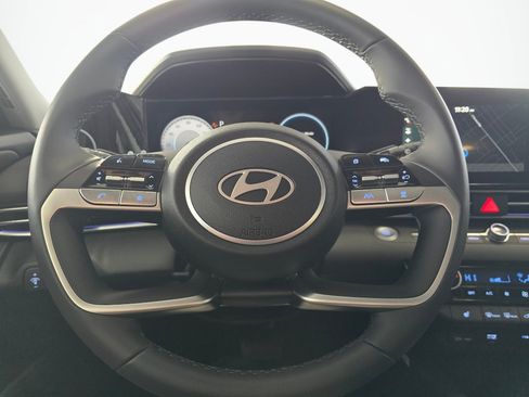 New 2026 Hyundai Elantra Limited FWD image 24