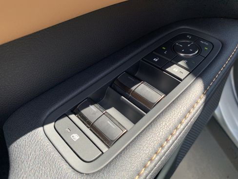 Certified 2025 Lexus RX 350 Premium w/ Accessory Package (Z1) image 15