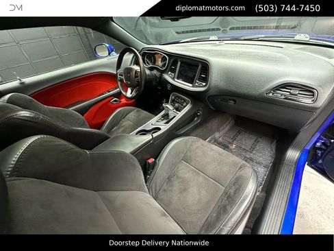 Used 2018 Dodge Challenger R/T Plus image 19