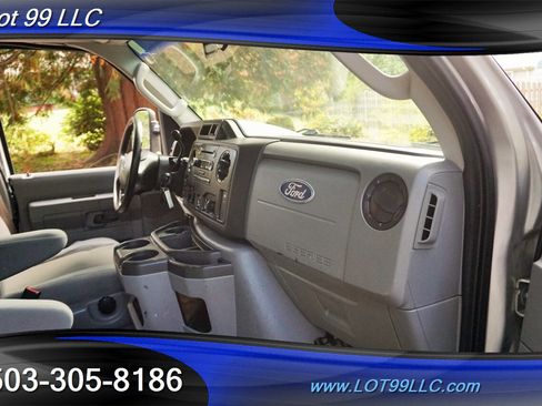 Used 2009 Ford E-350 and Econoline 350 Extended Super Duty image 16