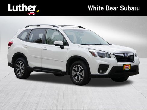 Used 2021 Subaru Forester Premium image 1