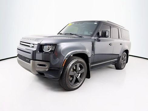 Used 2023 Land Rover Defender 130 X-Dynamic SE AWD/4WD image 3