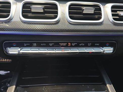 Used 2021 Mercedes-Benz GLS 580 4MATIC image 24