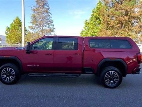 Used 2022 GMC Sierra 2500 AT4 image 35