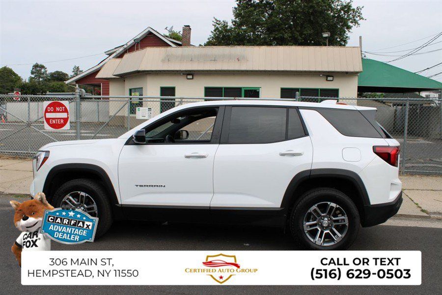 Used 2026 GMC Terrain Elevation FWD image 8