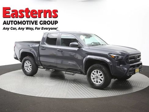 Used 2025 Toyota Tacoma SR5 AWD/4WD image 48
