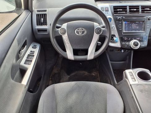 Used 2014 Toyota Prius V Three FWD image 11