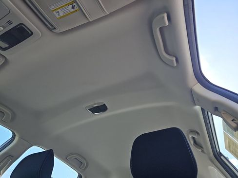 Used 2017 Subaru Forester 2.5i AWD/4WD image 30