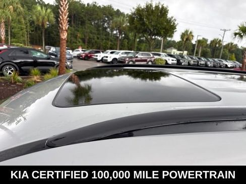 Certified 2022 Kia Telluride SX w/ Nightfall Edition Package AWD/4WD image 9