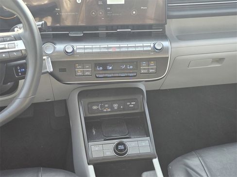 Used 2024 Hyundai Kona SEL w/ Convenience Package image 17