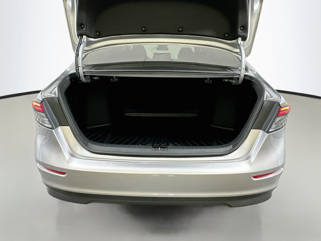 Used 2026 Honda Accord SE image 24