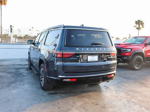 Used 2024 Jeep Wagoneer Series II AWD/4WD image 7
