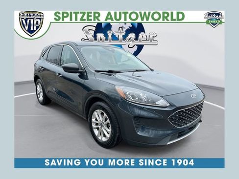 Used 2022 Ford Escape SE image 1