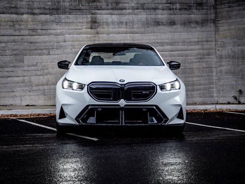 New 2026 BMW M5 AWD/4WD image 9