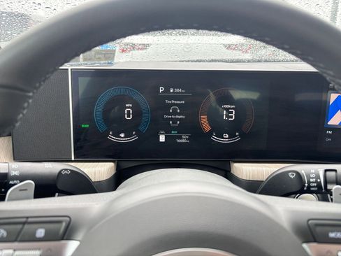 Used 2025 Hyundai Sonata SEL FWD image 39