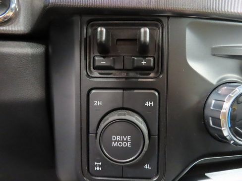 Used 2024 Ford F250 Platinum image 51