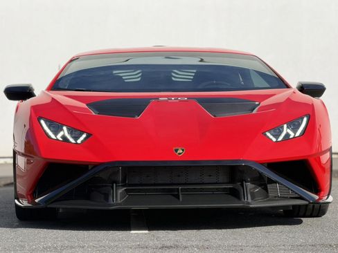Used 2024 Lamborghini Huracan STO image 5